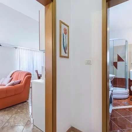 1 Bedroom Cozy In アパート *