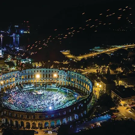 Gorgeous In With Wifi Daire